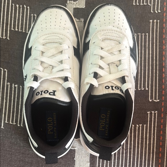 Boys Polo Black and White Sneakers - Picture 3 of 8